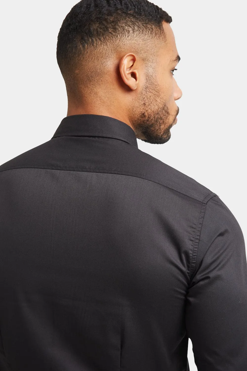Athletic Fit Dress Shirt in Black