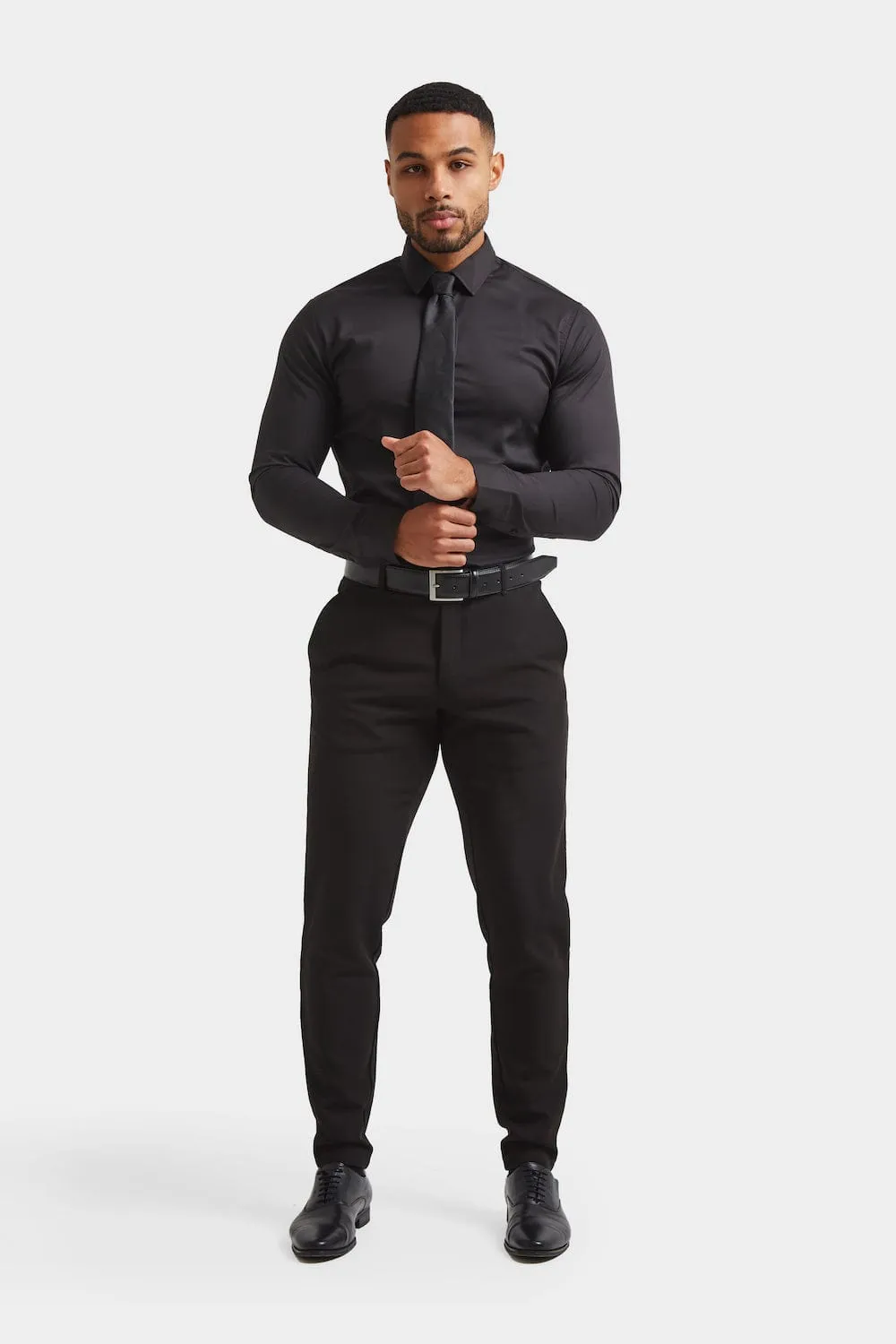 Athletic Fit Dress Shirt in Black