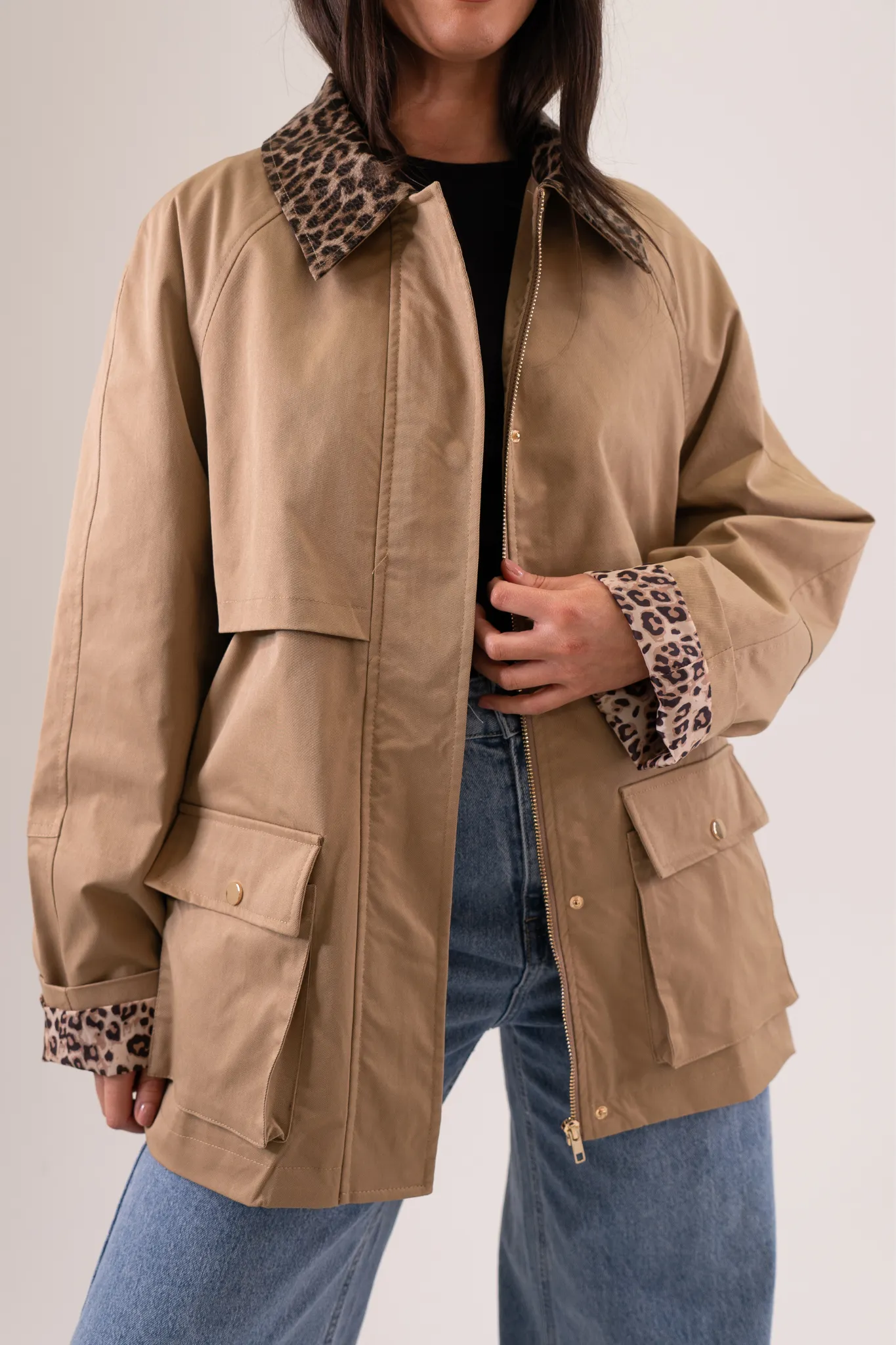 Caitlyn Leopard Contrast Trench Coat In Camel