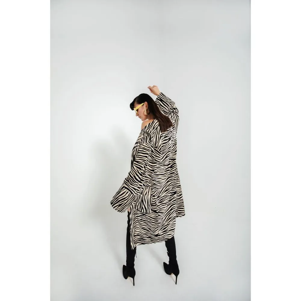 JULY ISSUE Black Ida Co-Ord (Set of 2)