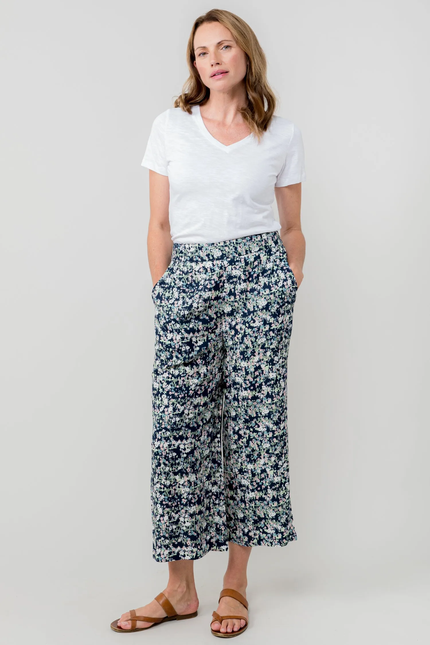 Lily & Me LM25072N Greta Trousers Rose Trellis Cropped Wide Leg Navy