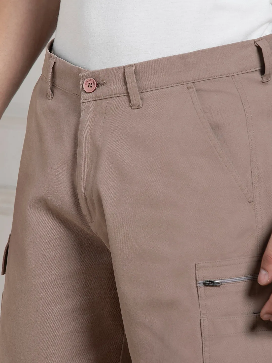 Men's Brown Relaxed Fit Mid-Rise Solid Casual Shorts