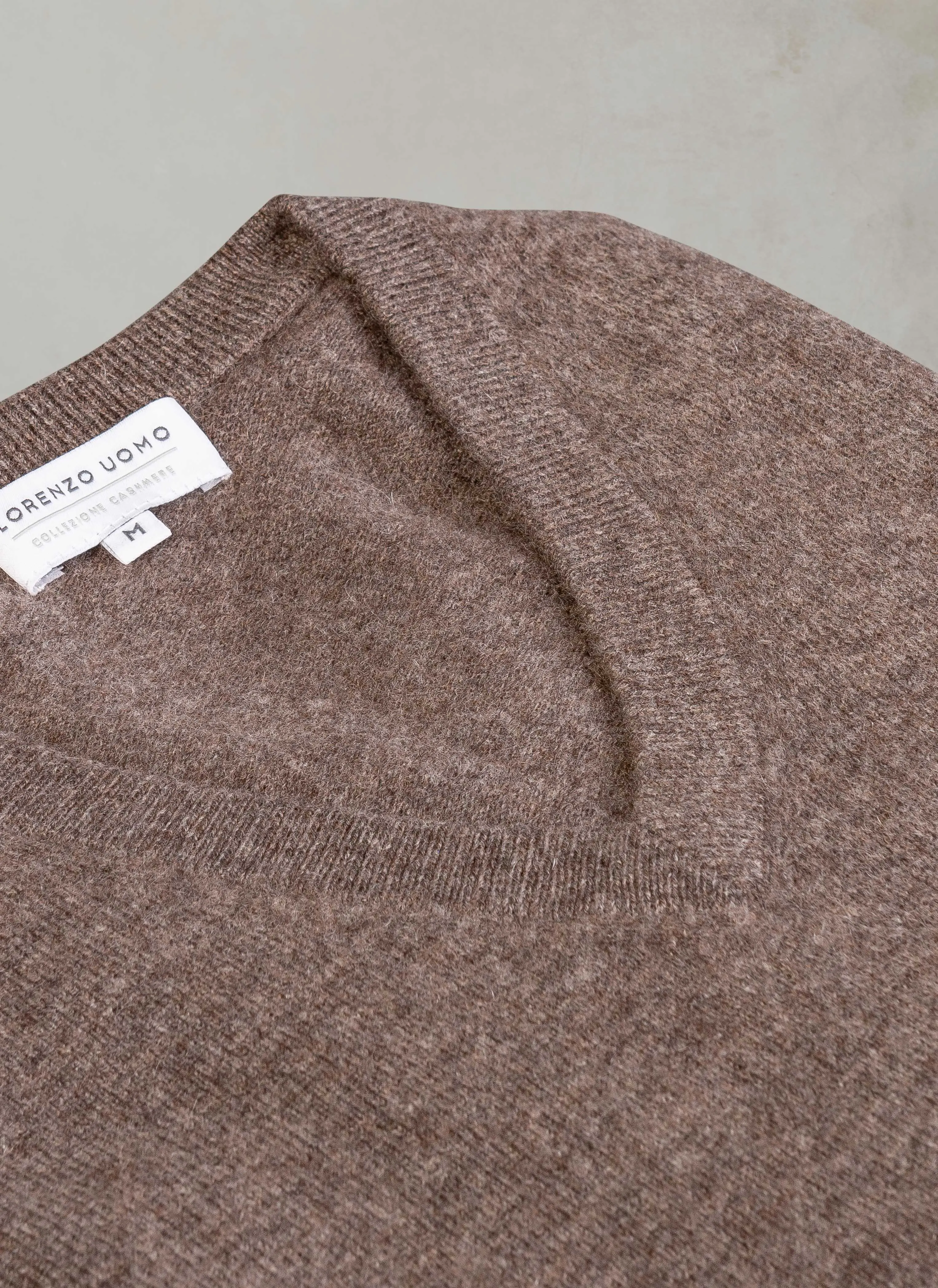 Men's Tribeca V-Neck Cashmere Sweater in Heather Brown