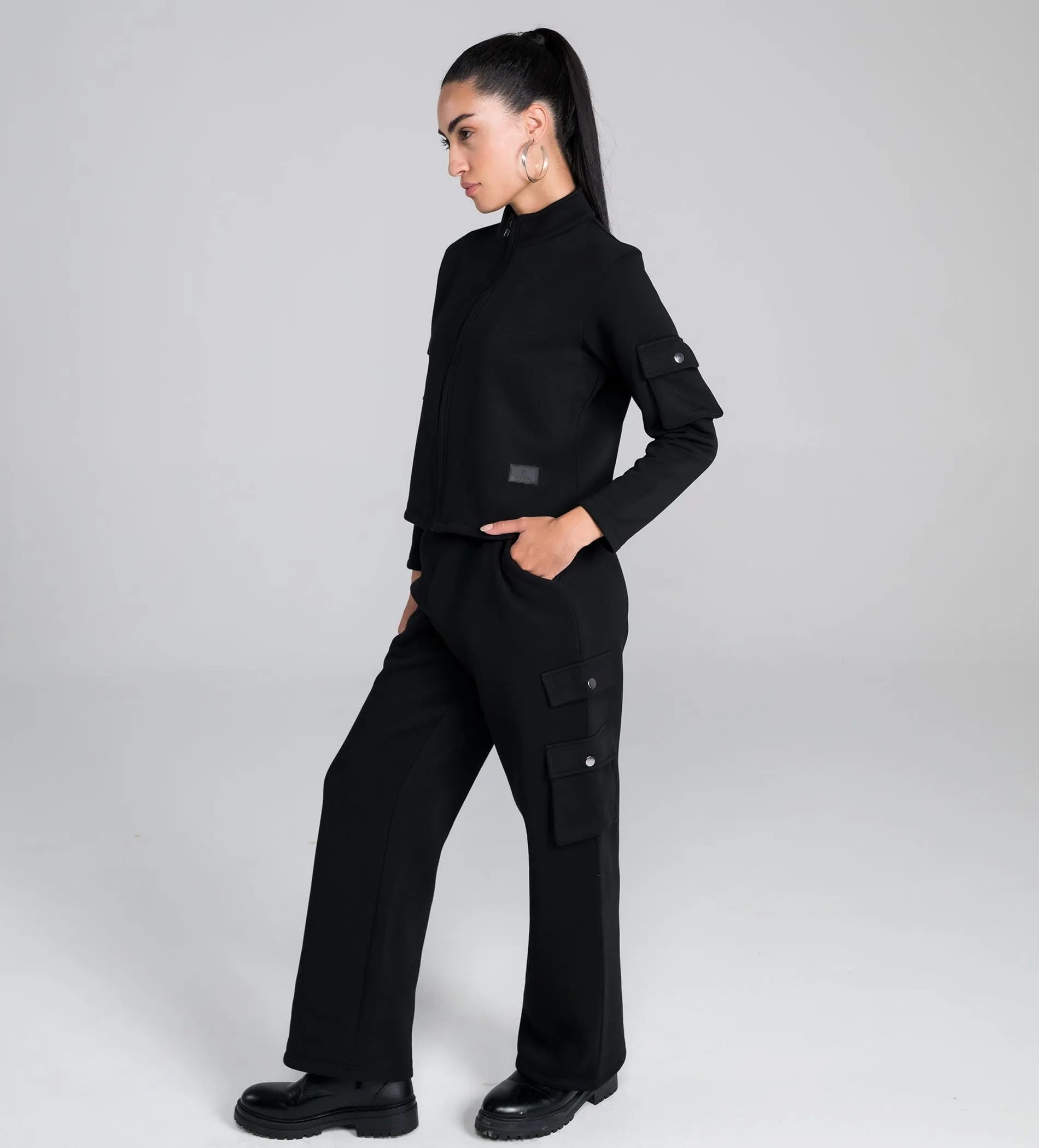 Move all day black cargo trackpant
